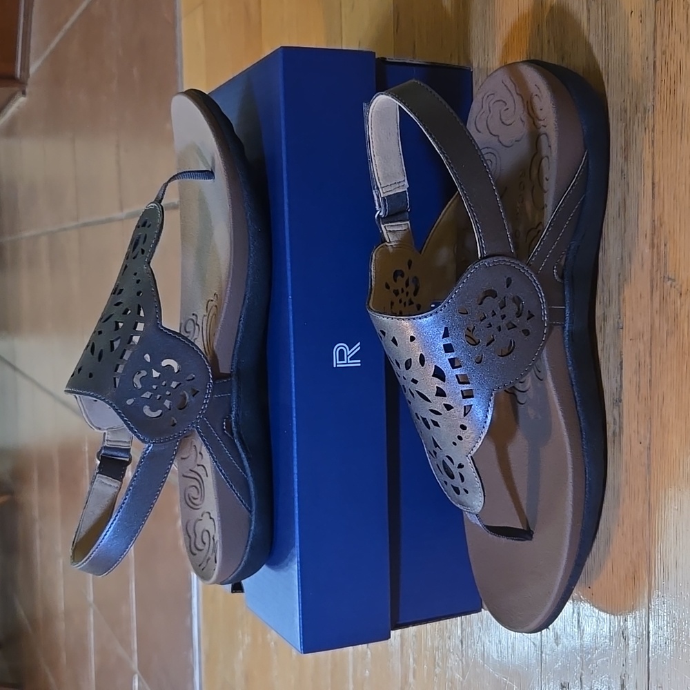 Rockport Circle Sling Sandals